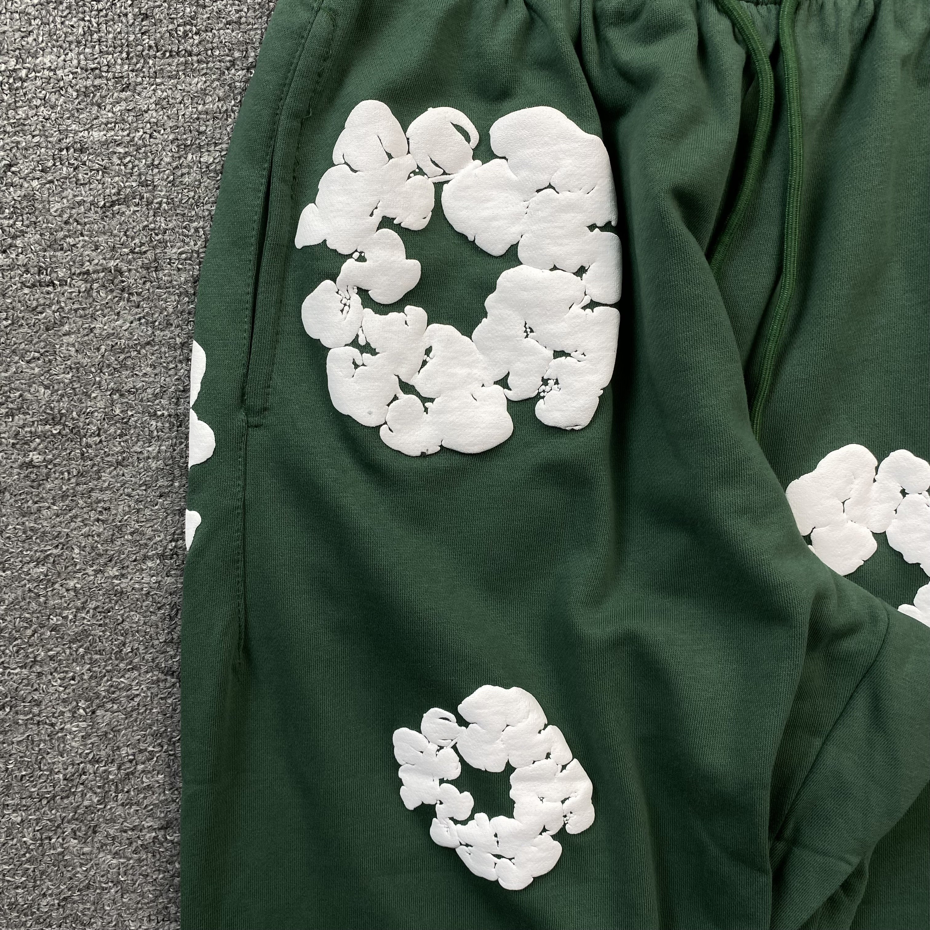 DENIM TEARS COTTON WREATH SWEATPANTS GREEN