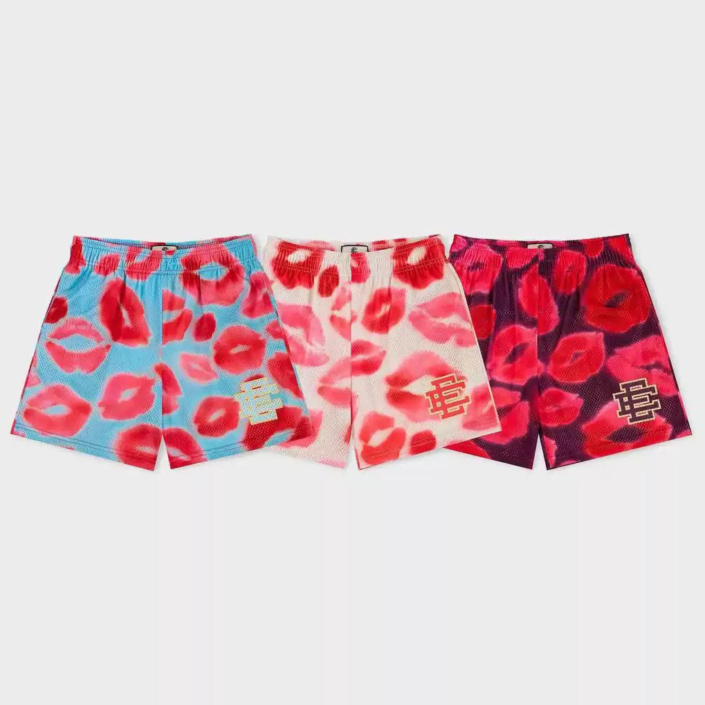 EE Shorts Kiss Lipstick