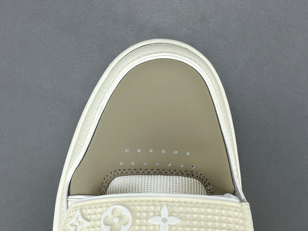 LOUIS VUITTON LV TRAINER SNEAKER