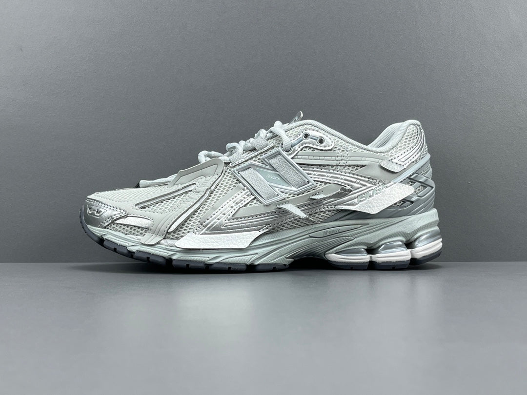 NEW BALANCE 1906A x CONCRETE SILVER