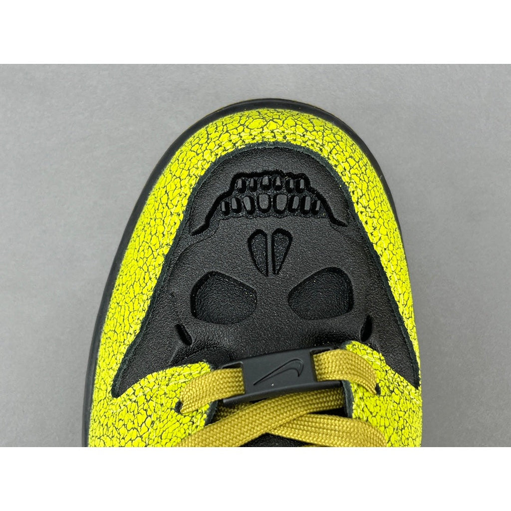 NIKE DUNK LOW x HALLOWEEN