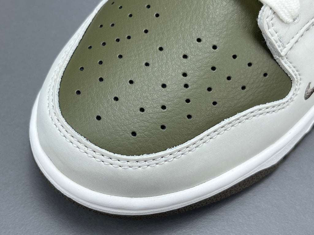 NIKE DUNK LOW x YEAR OF THE SNAKE