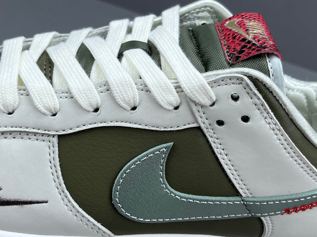 NIKE DUNK LOW x YEAR OF THE SNAKE
