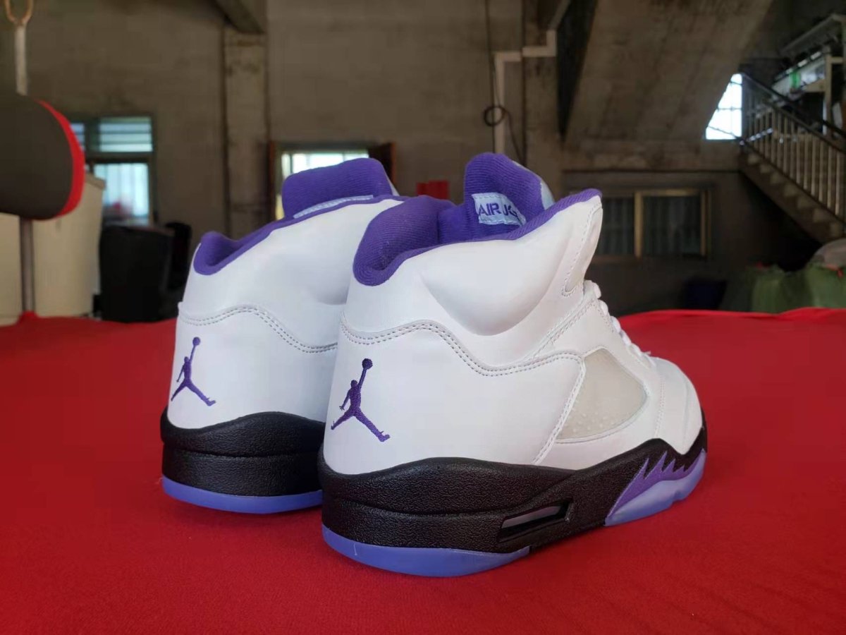JORDAN 5 RETRO x DARK CONCORD